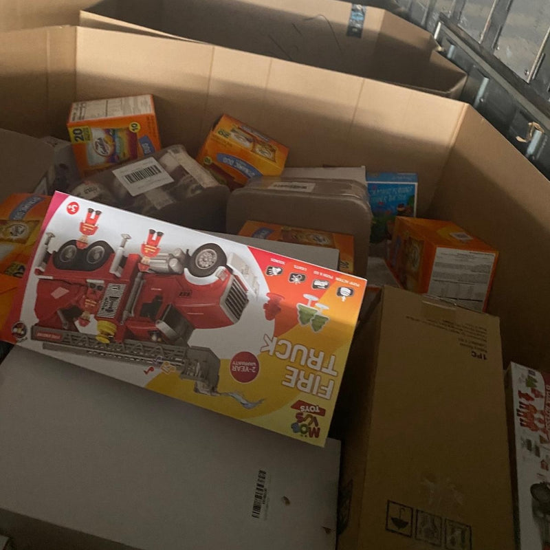 Load image into Gallery viewer, Amazon Premium 6' High Piece Bin Store Truckload