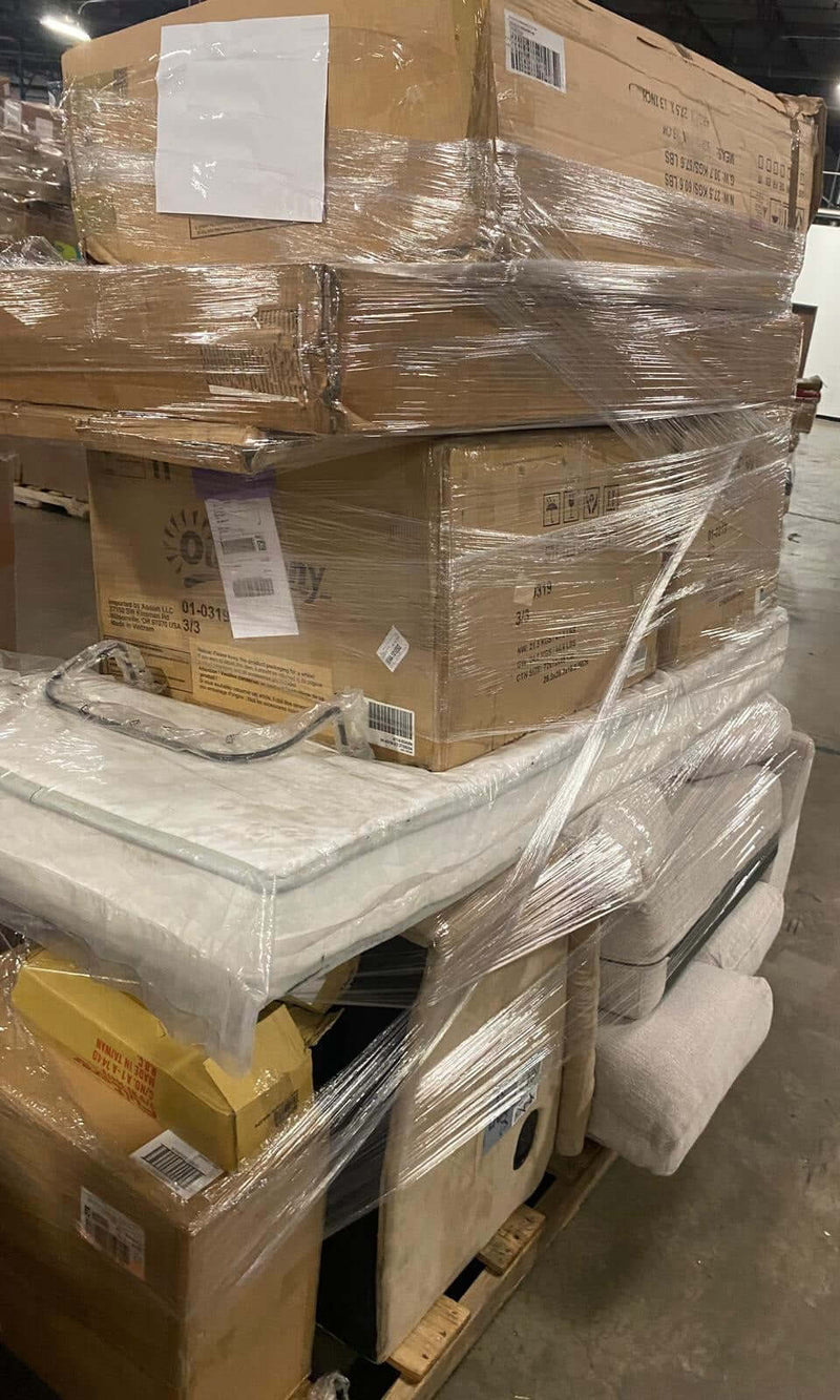 Load image into Gallery viewer, Amazon bulk returns truckload with assorted merchandise pallets for liquidation resale