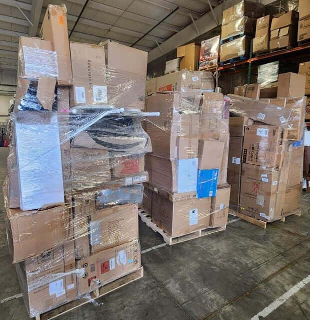 Load image into Gallery viewer, Amazon liquidation truckload featuring monster-size medium pallets of general merchandise