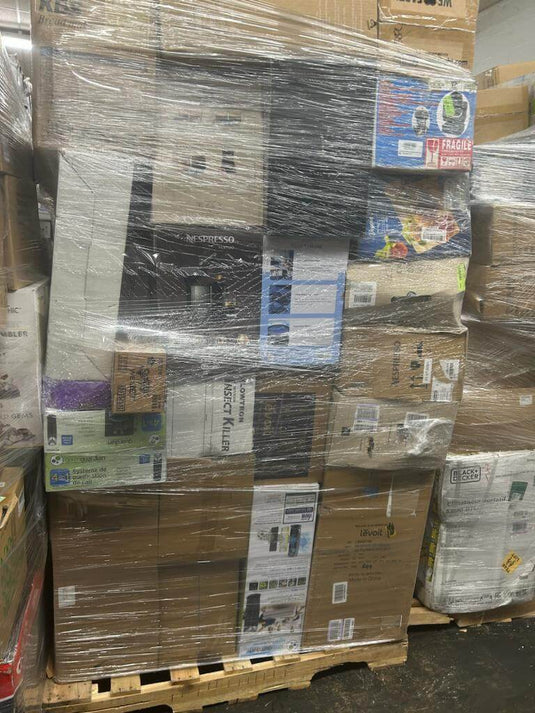 Amazon wholesale truckload of small kitchen appliances like blenders, coffee makers, and air fryers