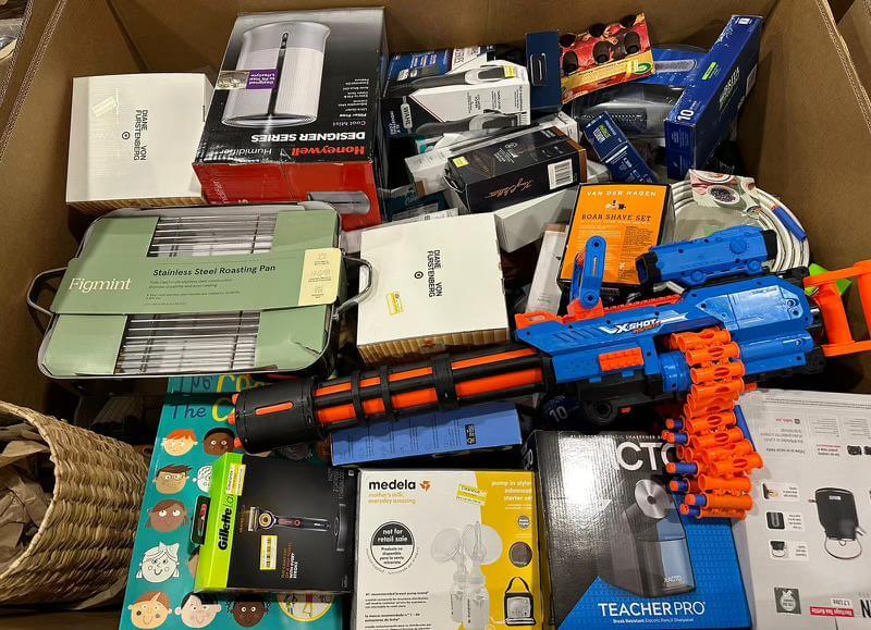 Load image into Gallery viewer, Bulk Target truckload of general merchandise overstock designed for high-turnover bin stores