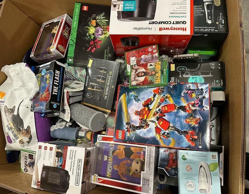 Load image into Gallery viewer, Target liquidation truckload with high piece count general merchandise perfect for bin store inventory