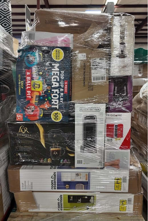 Truckload of Target premium medium general merchandise including housewares, toys, and kitchen items