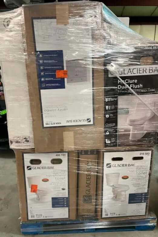 Load image into Gallery viewer, Wholesale Home Depot truckload of bathroom products including new and return vanities and tubs
